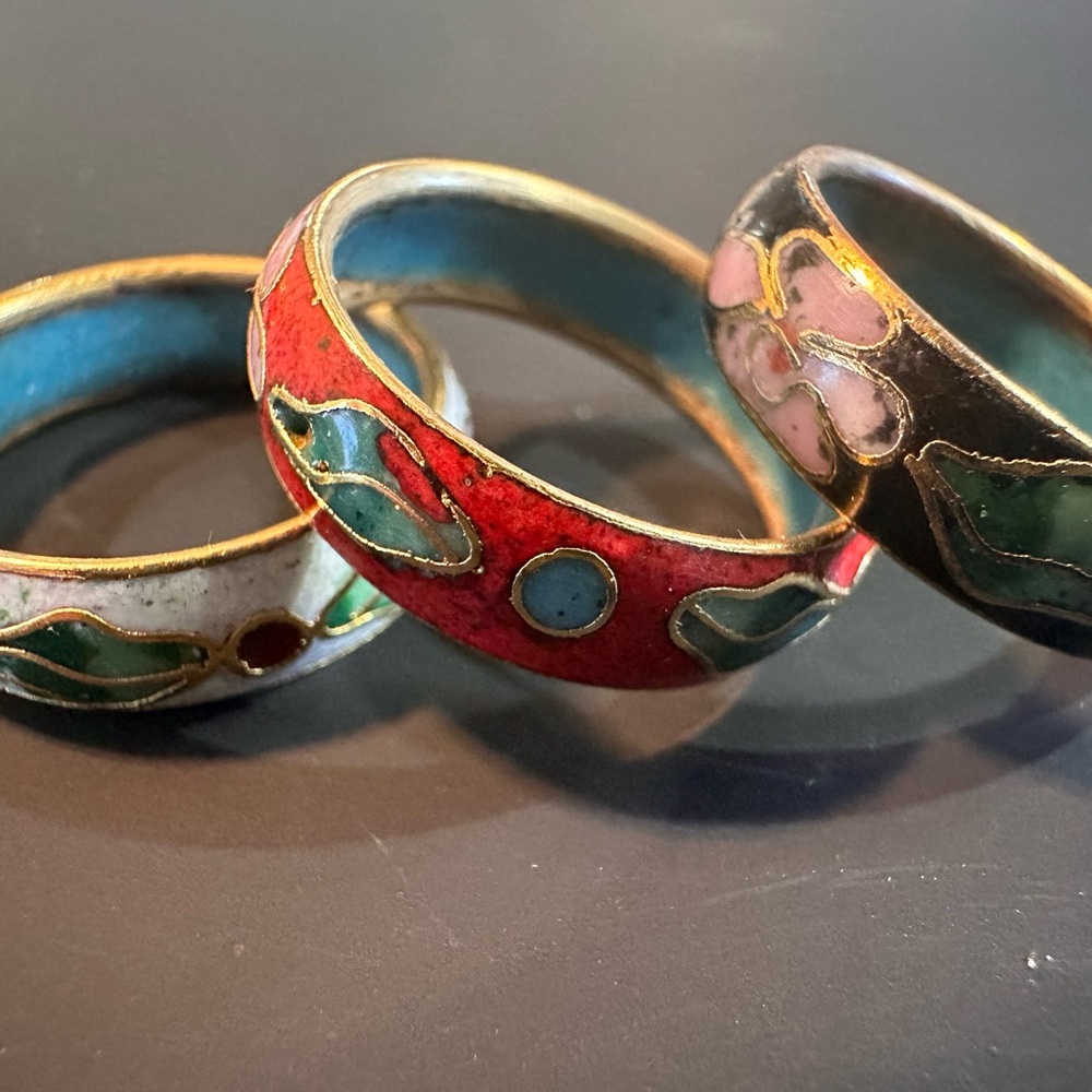 Vintage Cloisonné Red, White, & Black Floral Enamel Rings Set Of 3